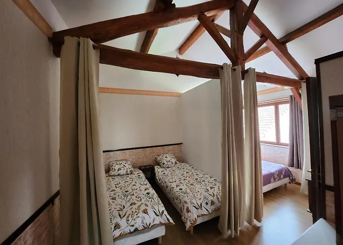 Entre Pierre Et Bois