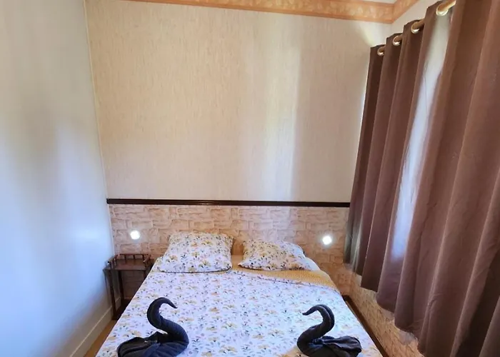 Entre Pierre Et Bois