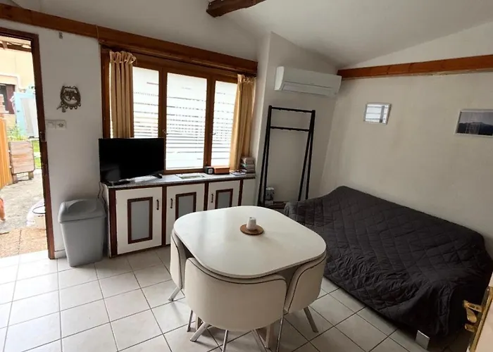 Entre Pierre Et Bois Hébergement de vacances *